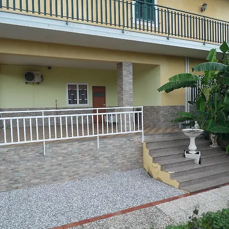 Guest house Oasi Puntese Tremestieri Etneo